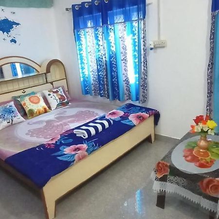 Hostel Buddha Khajurāho Buitenkant foto